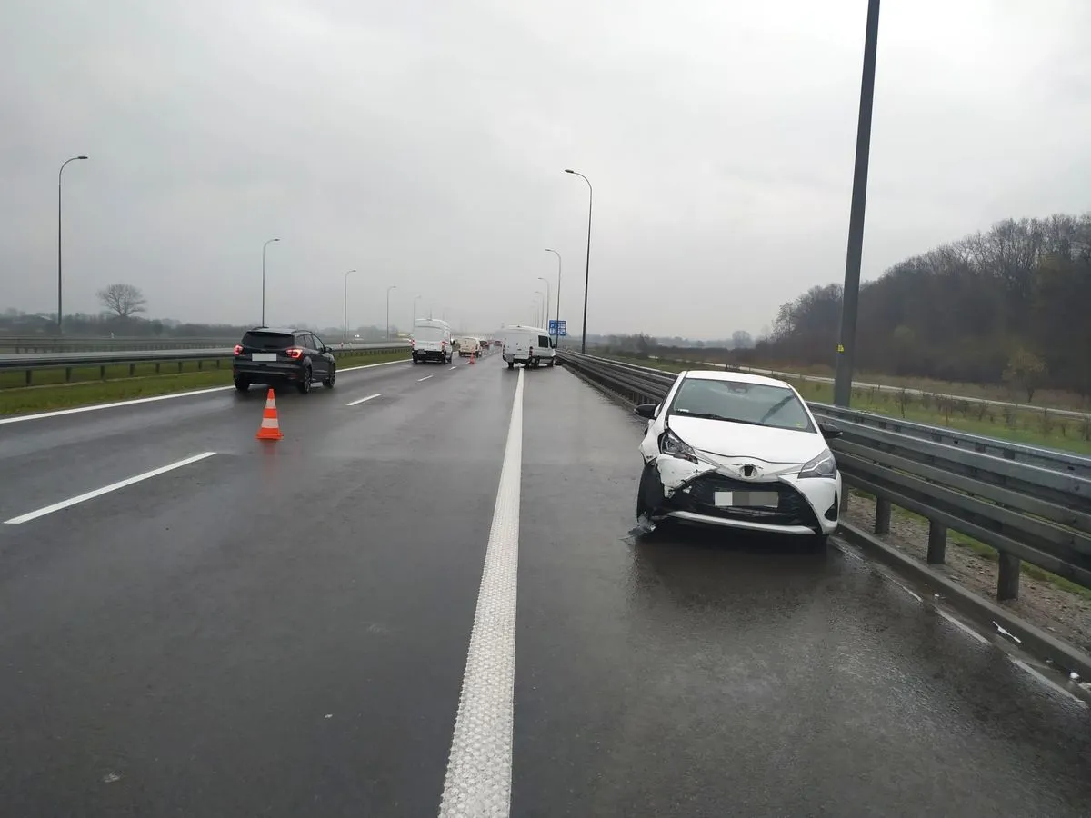 Poranny wypadek na A4 Jedna osoba w szpitalu Rzeszów Aktualności