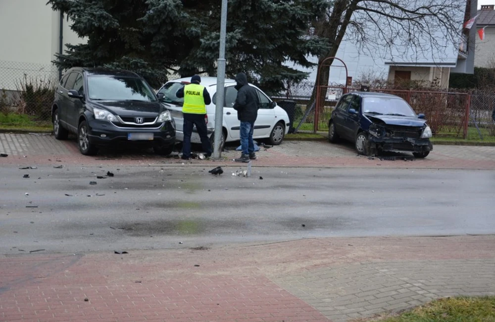 Najpierw spowodował kolizję, później uciekł. 19-latek miał 1,6 promila alkoholu w organizmie