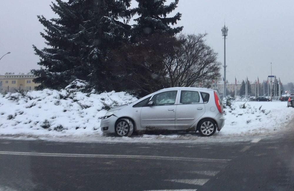 Wypadek na ul. Krakowskiej. 58-latka trafiła do szpitala