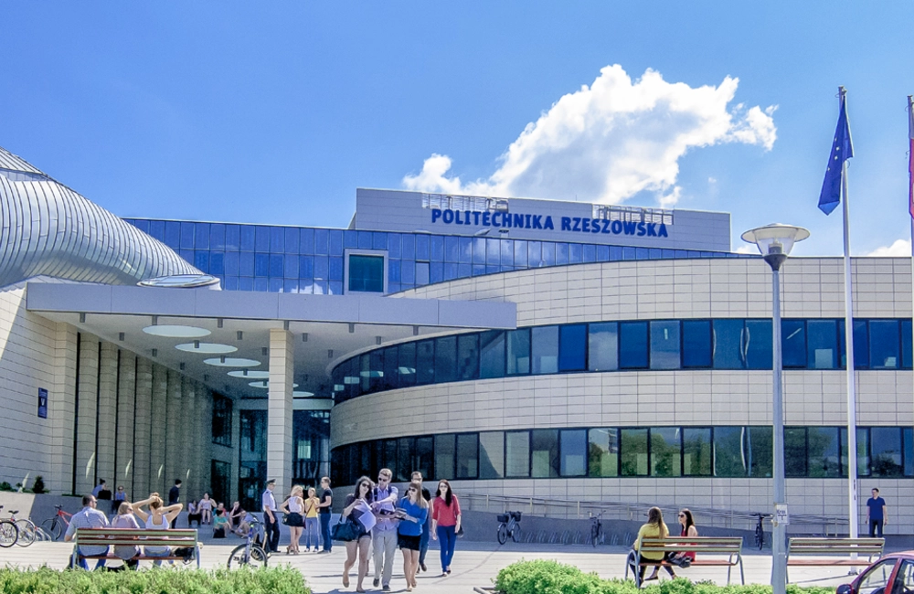 12 mln zł dla Politechniki Rzeszowskiej. Projekt zakłada m.in. rozwój technologii dla potrzeb lotnictwa 