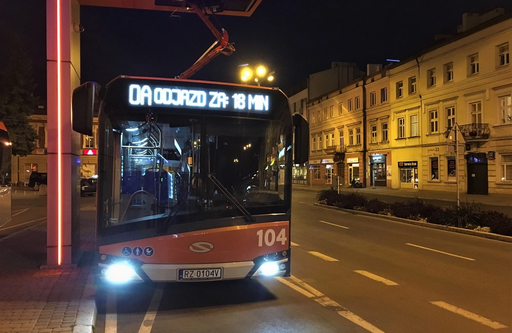 Schematy linii na przystankach. Dyrektor ZTM-u mówi o październiku br. 