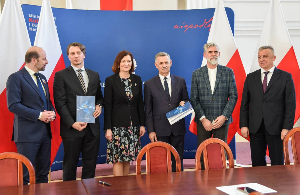 Jest umowa na rozbudowę rzeszowskiego łącznika autostrady A4