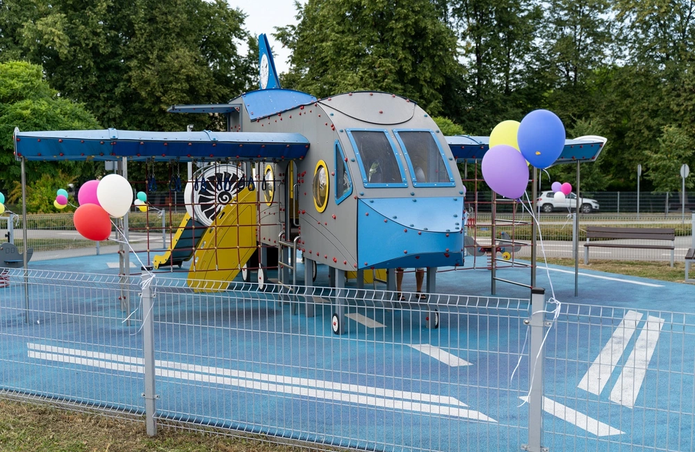 Rozbudowany lotniczy plac zabaw MTUlandia został przekazany miastu