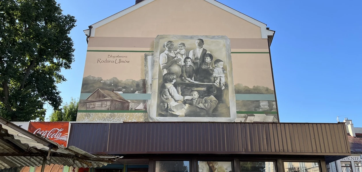 Mural "Błogosławiona Rodzina Ulmów z Markowej", fot. ViC / RESinet.pl, Rzeszów