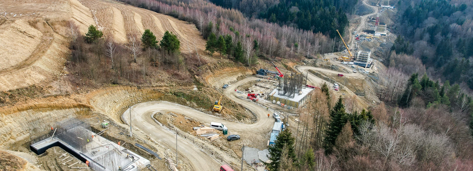 Dzieje się na budowie S19 Babica – Jawornik. Pomimo przerwy zimowej, prace trwają [ZDJĘCIA] fot. GDDKiA 