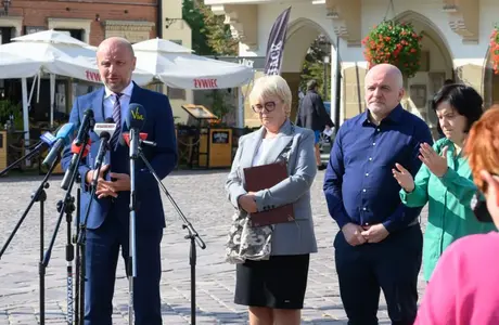 Rzeszów i Podkarpacie włączają się w pomoc dla powodzian. Punkty zbiórki darów na terenie miasta fot. PUW w Rzeszowie 