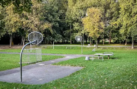 Tak wygląda obecnie teren, który zostanie wkrótce zrewitalizowany - fot. ViC / RESinet.pl