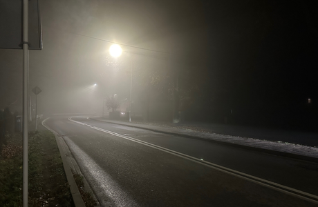 Gęste mgły na Podkarpaciu. IMGW wydał ostrzeżenie fot. Archiwum RESinet.pl 