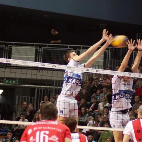 mecz Asseco Resovia - Kaposvari Roplabda - Hala Podpromie - Rzeszów - 17.11.2010 - fot 22