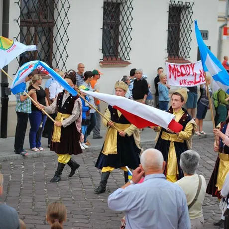 Korowód Zespołów Polonijnych - Rzeszów 2014 - fot 16