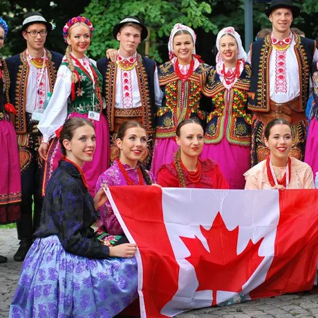 Korowód Zespołów Polonijnych - Rzeszów 2014 - fot 4