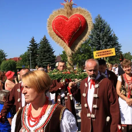 Dożynki diecezjalne w katedrze rzeszowskiej  - fot 9