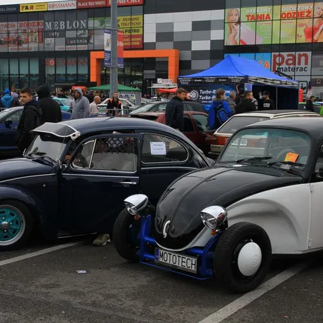 Pokazy driftu na Festiwalu Motoryzacyjnym w Rzeszowie  - fot 42