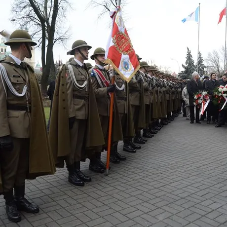 Odsłonięcie pomnika smoleńskiego - fot 29