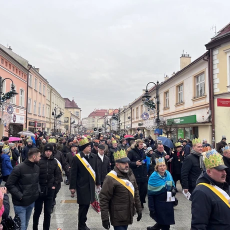 Orszak Trzech Króli na ulicach Rzeszowa 2024 - fot 13