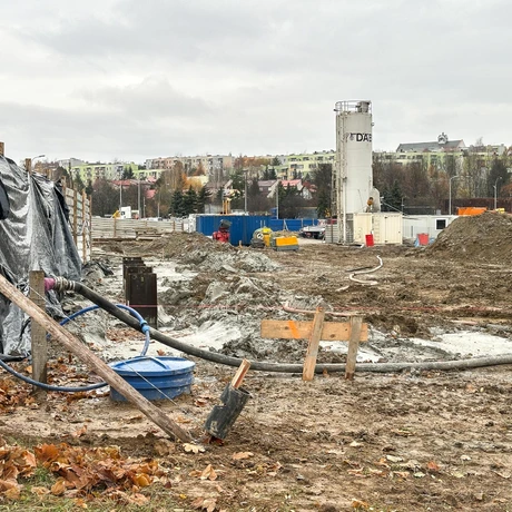 Rzeszów - Pierwsze prace na budowie Apartamentów Parkowych Restower przy ul. Wyspiańskiego - fot 5