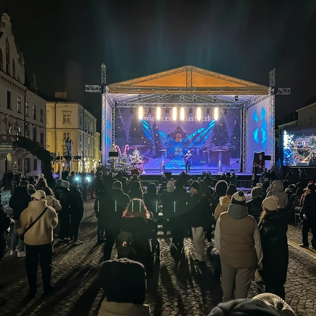 Rzeszów - Otwarcie Świątecznego Miasteczka - 6.12.2024 - fot 21