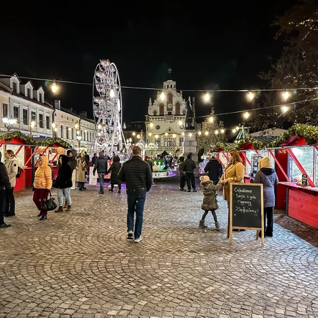 Rzeszów - Otwarcie Świątecznego Miasteczka - 6.12.2024 - fot 28