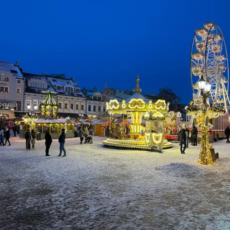 Rzeszów - Świąteczne Miasteczko i iluminacje w centrum Rzeszowa - fot 13