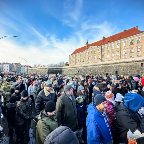 Rzeszów - 10. Orszak Trzech Króli przeszedł ulicami Rzeszowa - fot 27