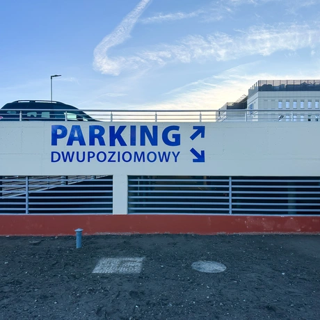 Rzeszów - Nowy parking dwupoziomowy przy szpitalu MSWiA w Rzeszowie - fot 10