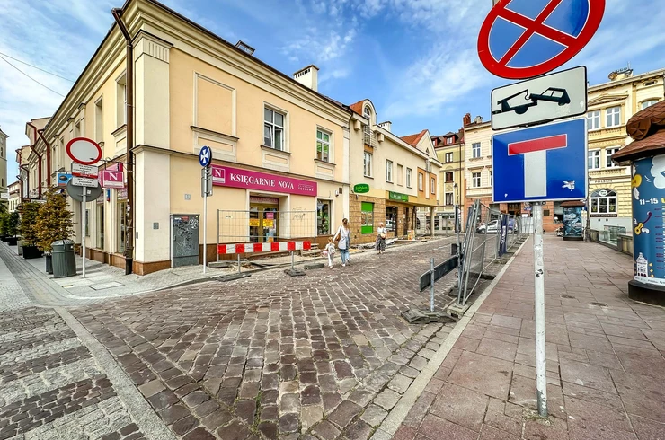 Przebudowa chodnika przy ul. Matejki i Słowackiego