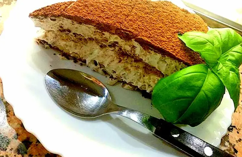 Świąteczne Tiramisu w Cafe Bazylia