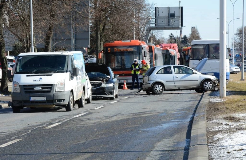 Wypadek na ul. Lwowskiej. Przywrócono ruch w kierunku Rzeszowa [AKTUALIZACJA]