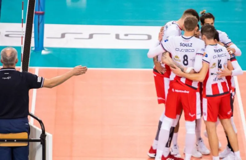 Asseco Resovia Rzeszów po porażce z Indykpolem AZS Olsztyn znacznie oddala się od fazy play-off