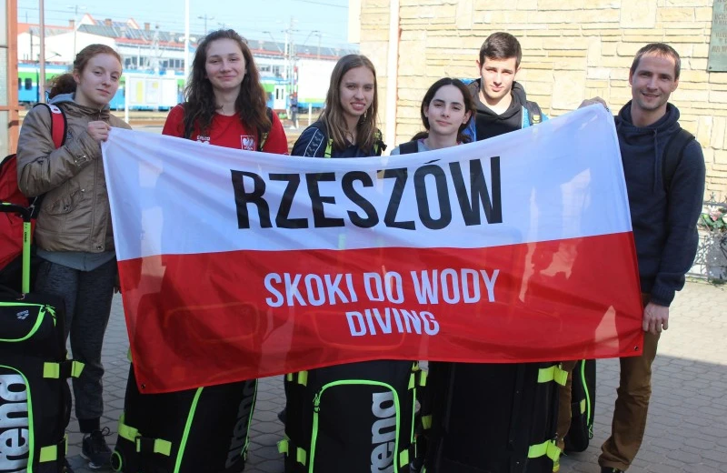 Skoczkowie wodni ze Stali Rzeszów przywieźli z Kijowa trzy złote medale