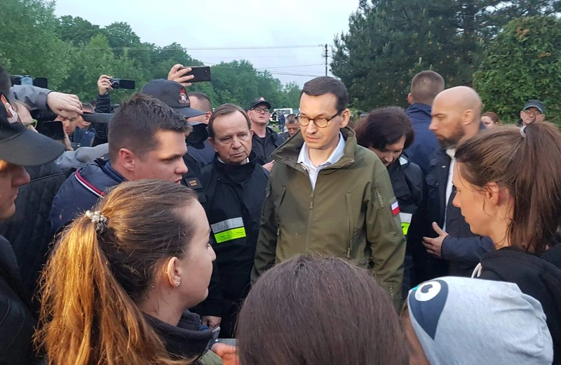 Premier Mateusz Morawiecki odwiedził zalane tereny powiatu mieleckiego