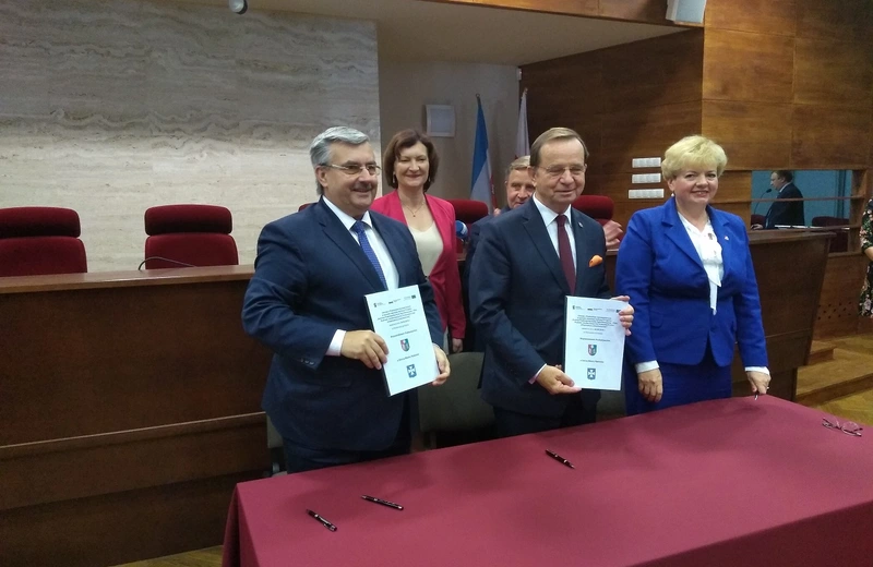 Podmiejska Kolej Aglomeracyjna. Budowa torów do lotniska w Jasionce ruszy w przyszłym roku