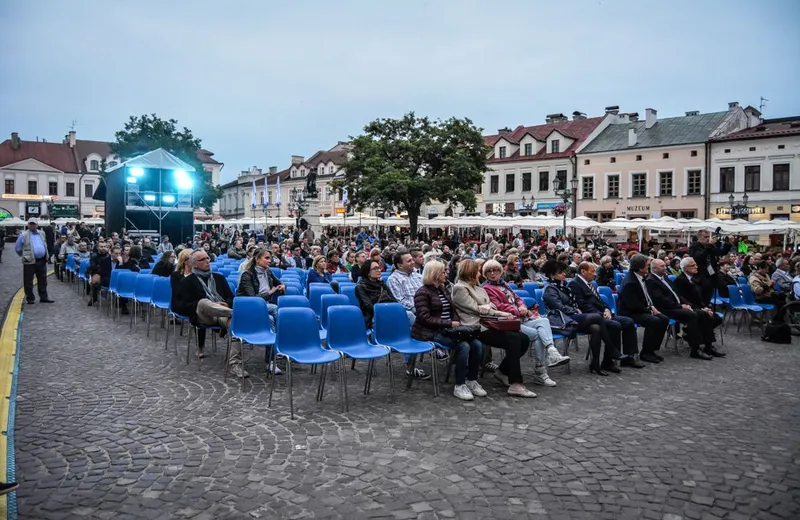 Dwa bezpłatne koncerty plenerowe w weekend w Rzeszowie