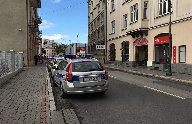 Przy ul. Jagiellońskiej zraniono dwie osoby nożem. Jedna z nich jest w ciężkim stanie