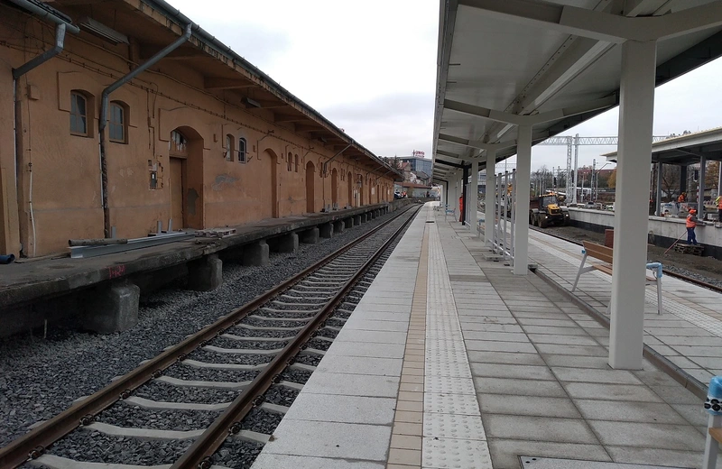 Raport z prac na stacji Rzeszów Główny. 19 listopada uruchomią peron nr 1 [FOTO]