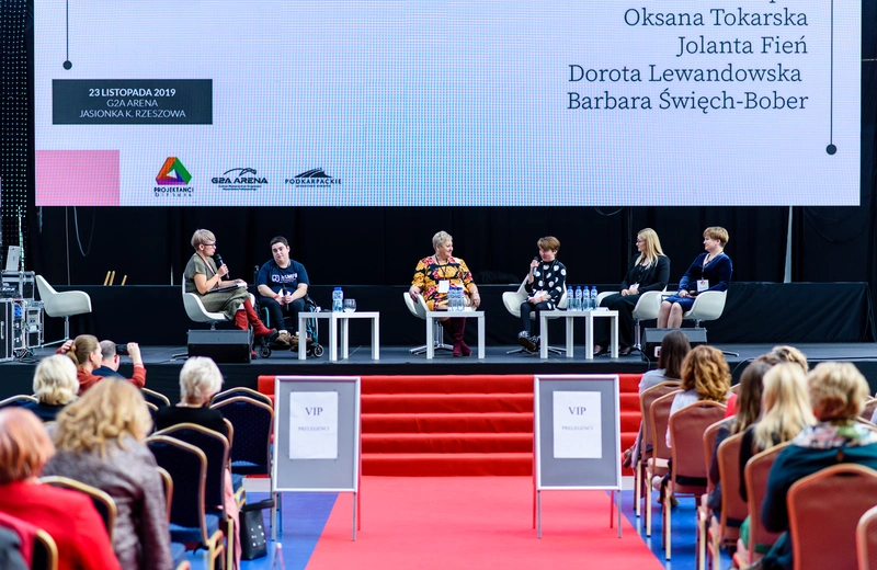 Za nami I Kobiecy Kongres w Jasionce. Hasłem wydarzenia: &#8222;Baby są jakieś inne&#8221; [FOTO]