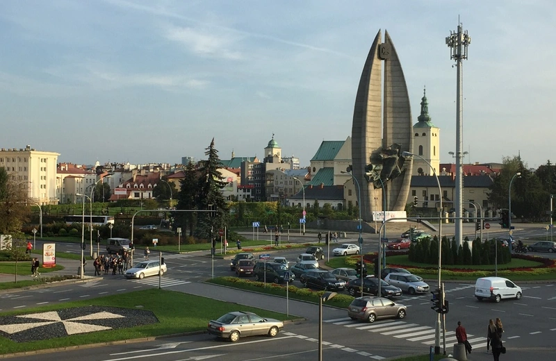 Dzisiaj ma odbyć się planowany &#8222;protest śmieciarek&#8221; w rejonie ronda Dmowskiego