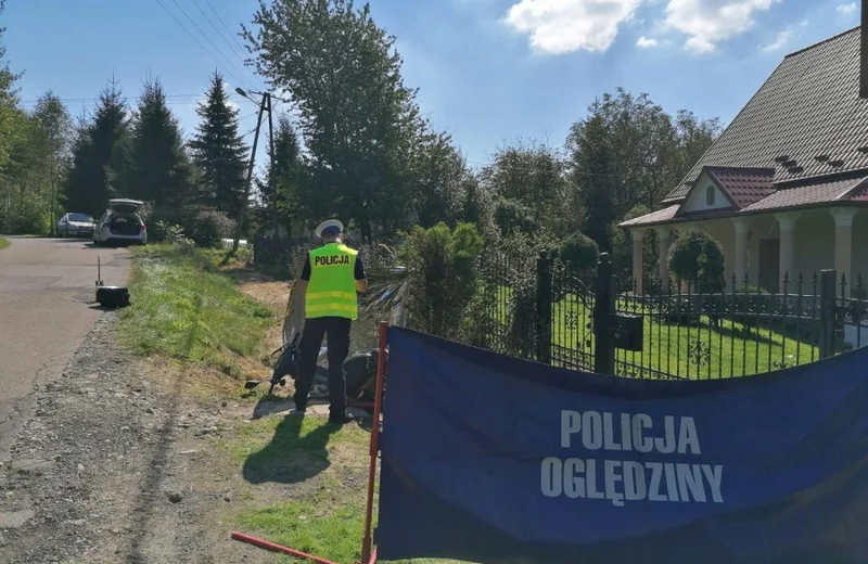 Tragiczny wypadek w Grzegorzówce. Motorowerzysta zginął na miejscu 