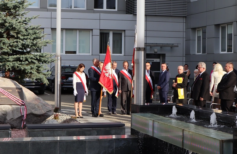 W siedzibie PGE Obrót i PGE Dystrybucja w Rzeszowie powstał skwer &quot;Solidarności&quot;