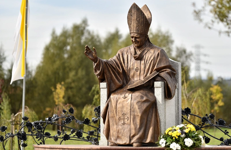 Dziś poświęcenie pomnika Jana Pawła II w Parku Papieskim