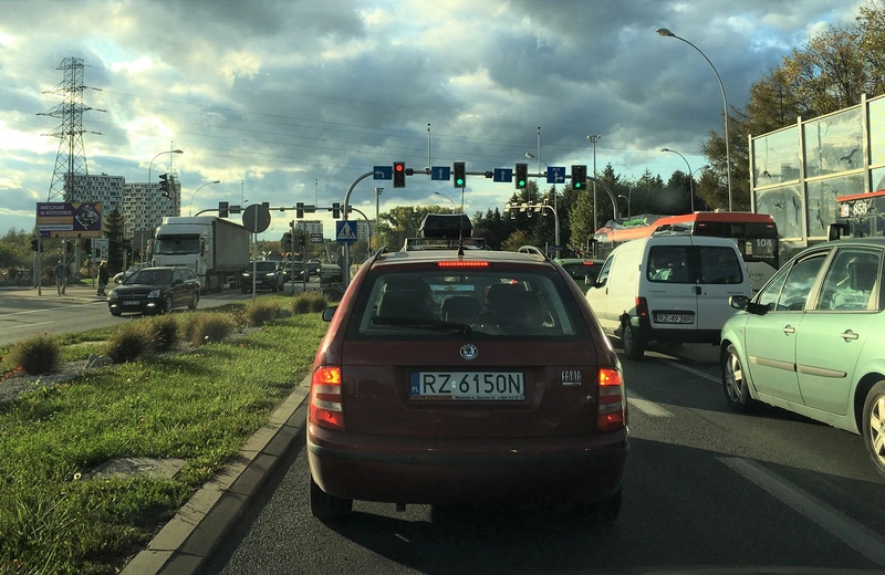 W środę utrudnienia w ruchu na al. Powstańców Warszawy w Rzeszowie