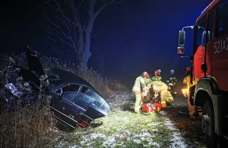 Wypadek pod Przeworskiem. 3 osoby trafiły do szpitala