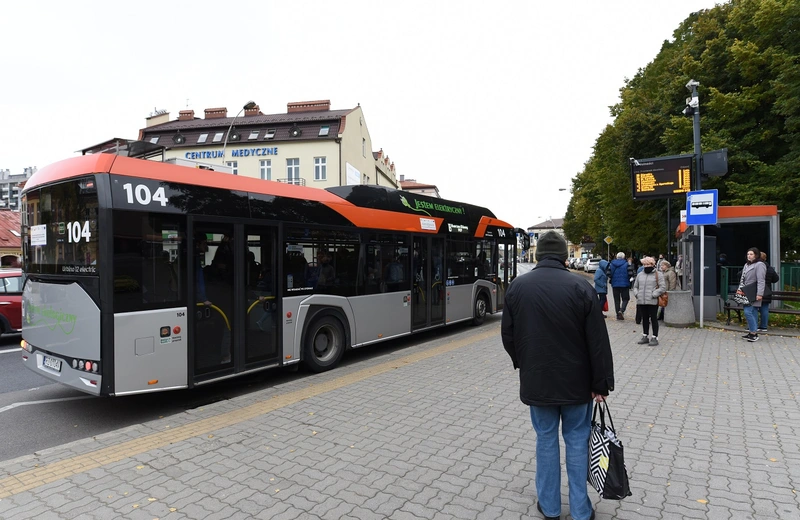 ZTM likwiduje część przystanków &quot;na żądanie&quot;