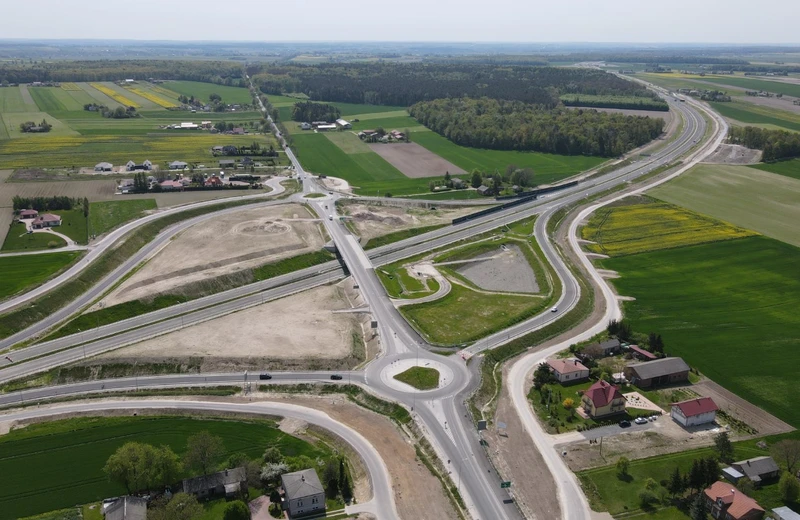 Z Rzeszowa do Lublina w 90 minut. Oddano do ruchu odcinek S19 Niedrzwica Duża - Kraśnik