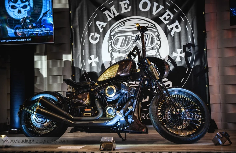 Zmodyfikowany Harley-Davidson Street Bob. Nowy motocykl Game Over Cycles [ZDJĘCIA]