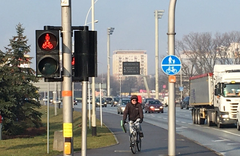 Nowe przejazdy rowerowe na pięciu rzeszowskich skrzyżowaniach