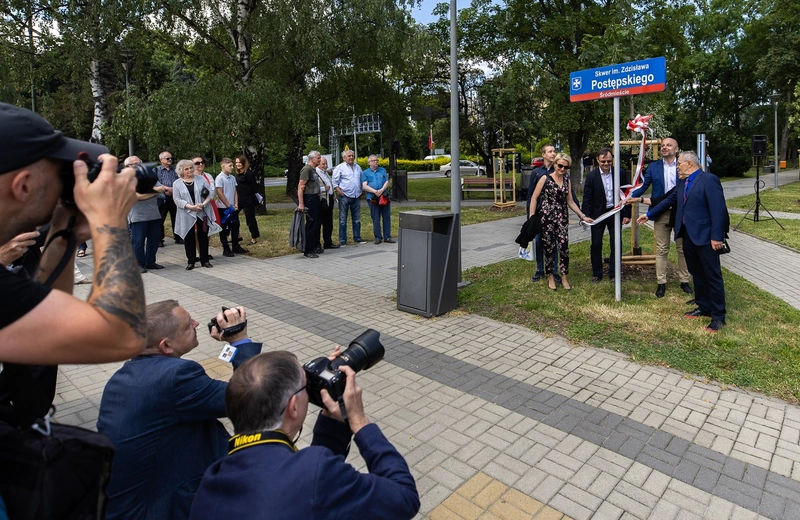 W centrum Rzeszowa otwarto skwer im. Zdzisława Postępskiego