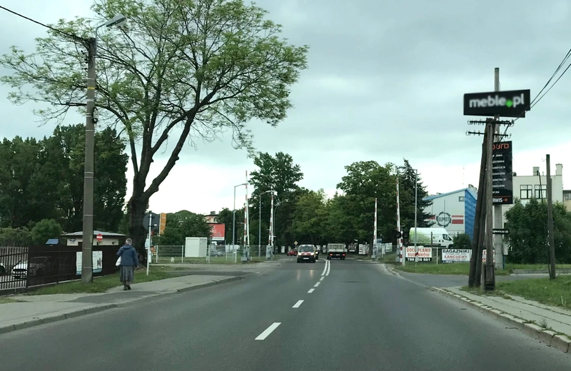 Od środy zamknięty przejazd kolejowy na ul. Langiewicza. Zmiany w komunikacji miejskiej