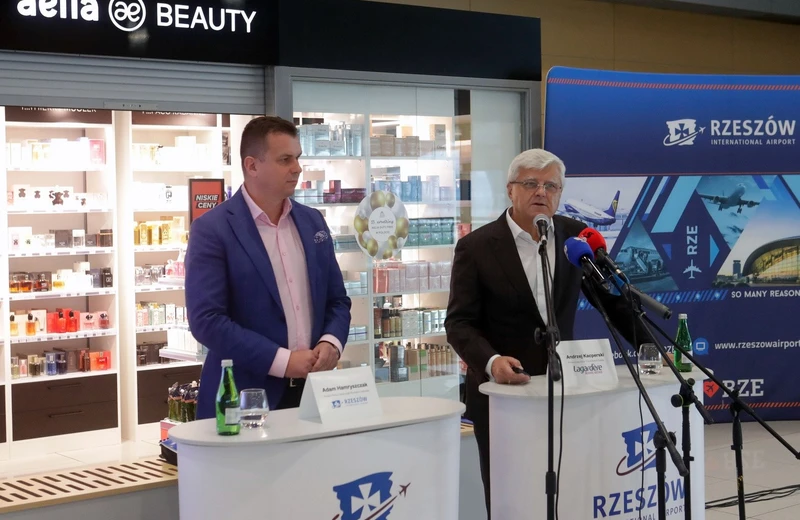 Nowe sklepy i perfumeria na lotnisku w Jasionce