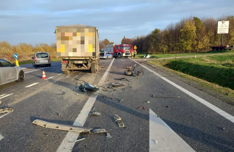 Śmiertelny wypadek w Brzezówce. Nie żyje 30-letni kierowca